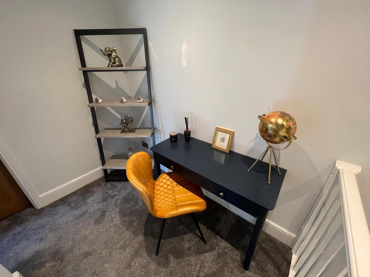 Luxury 2 Bed Apartment Great Location Stoke-on-Trent Eksteriør billede