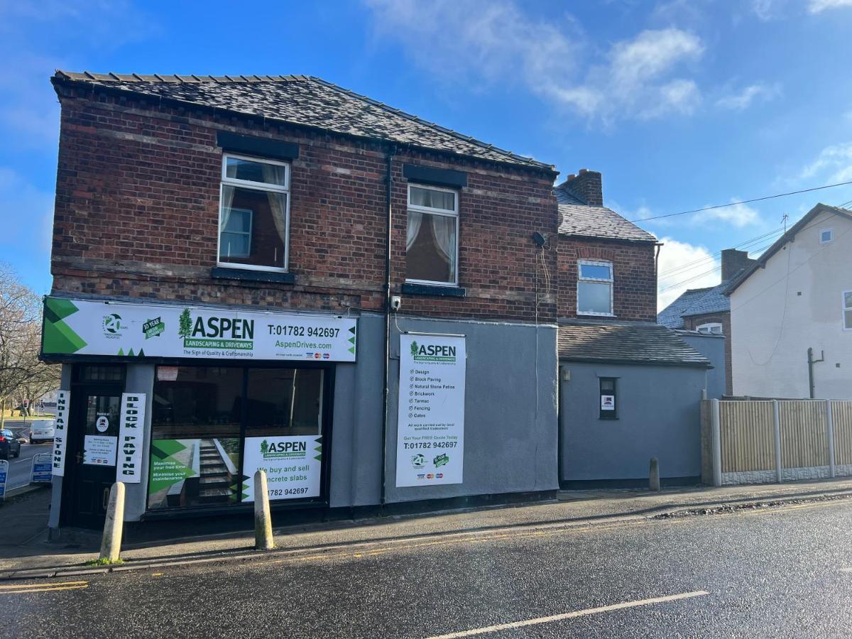 Luxury 2 Bed Apartment Great Location Stoke-on-Trent Eksteriør billede