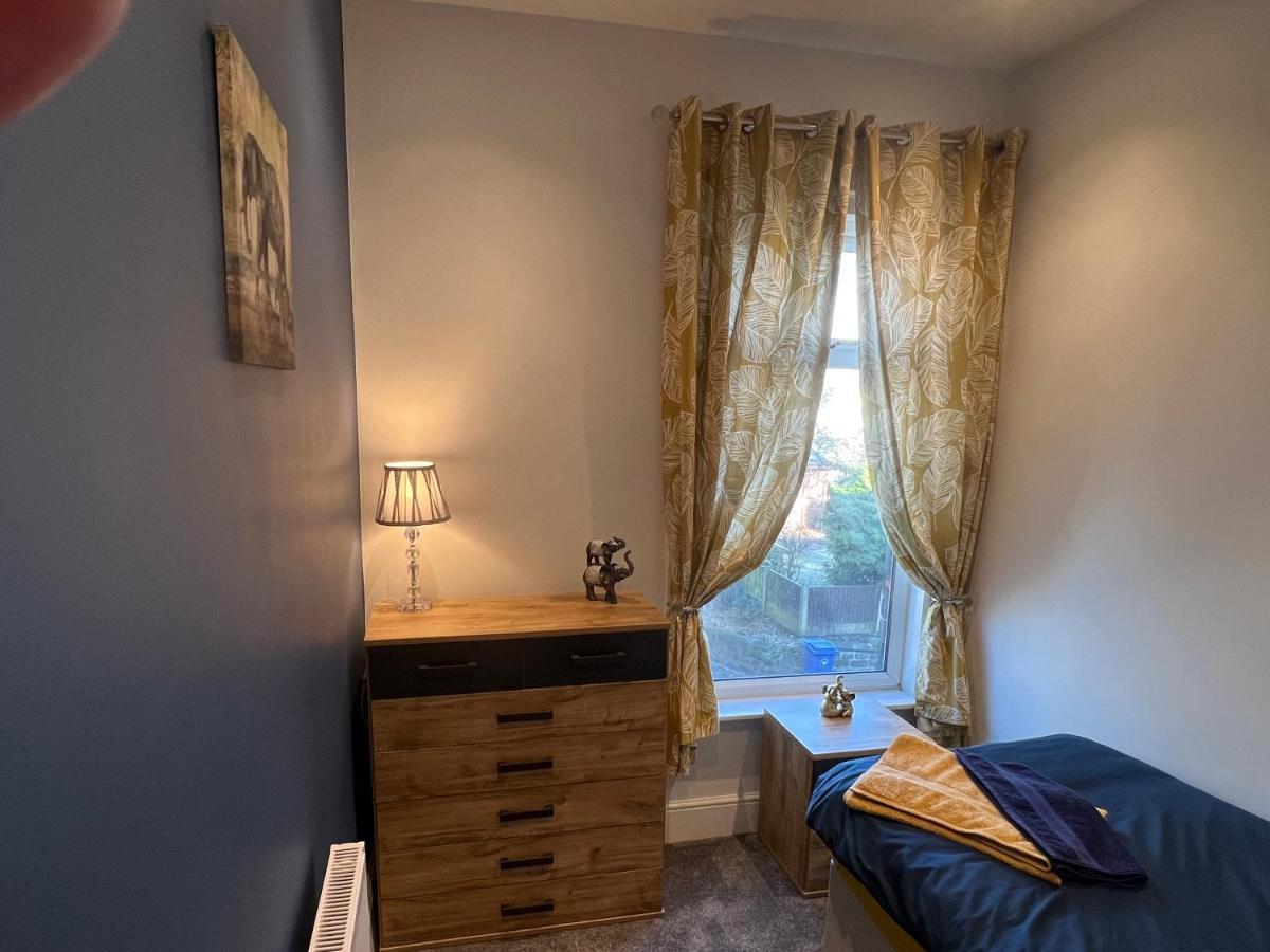 Luxury 2 Bed Apartment Great Location Stoke-on-Trent Eksteriør billede