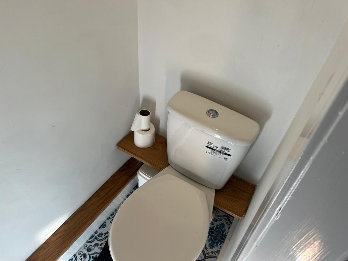Luxury 2 Bed Apartment Great Location Stoke-on-Trent Eksteriør billede