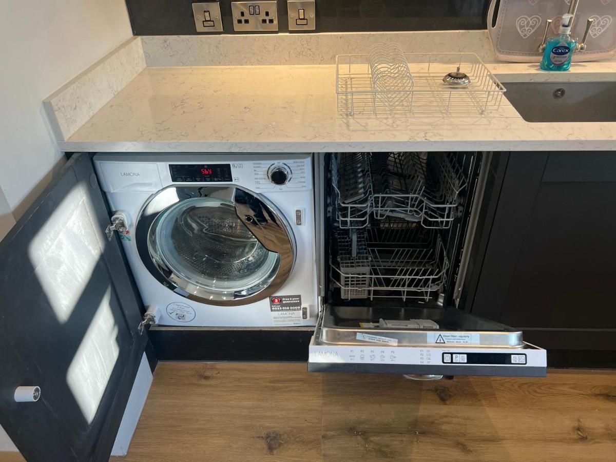 Luxury 2 Bed Apartment Great Location Stoke-on-Trent Eksteriør billede